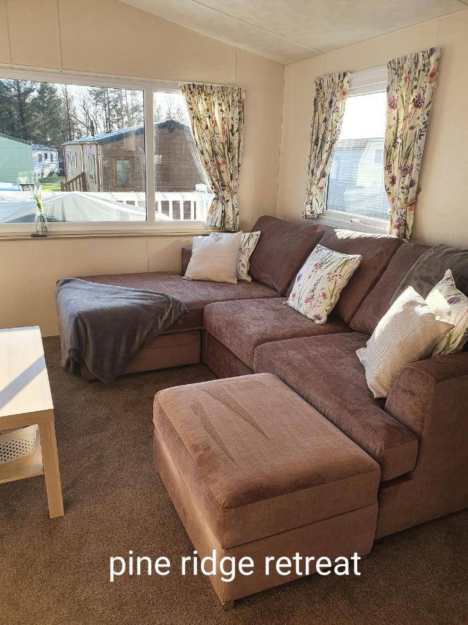 Pine Ridge Retreat With Free Golf And Air Conditioning