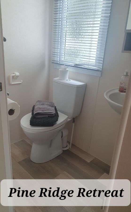 Pine Ridge Retreat With Free Golf And Air Conditioning Campsite