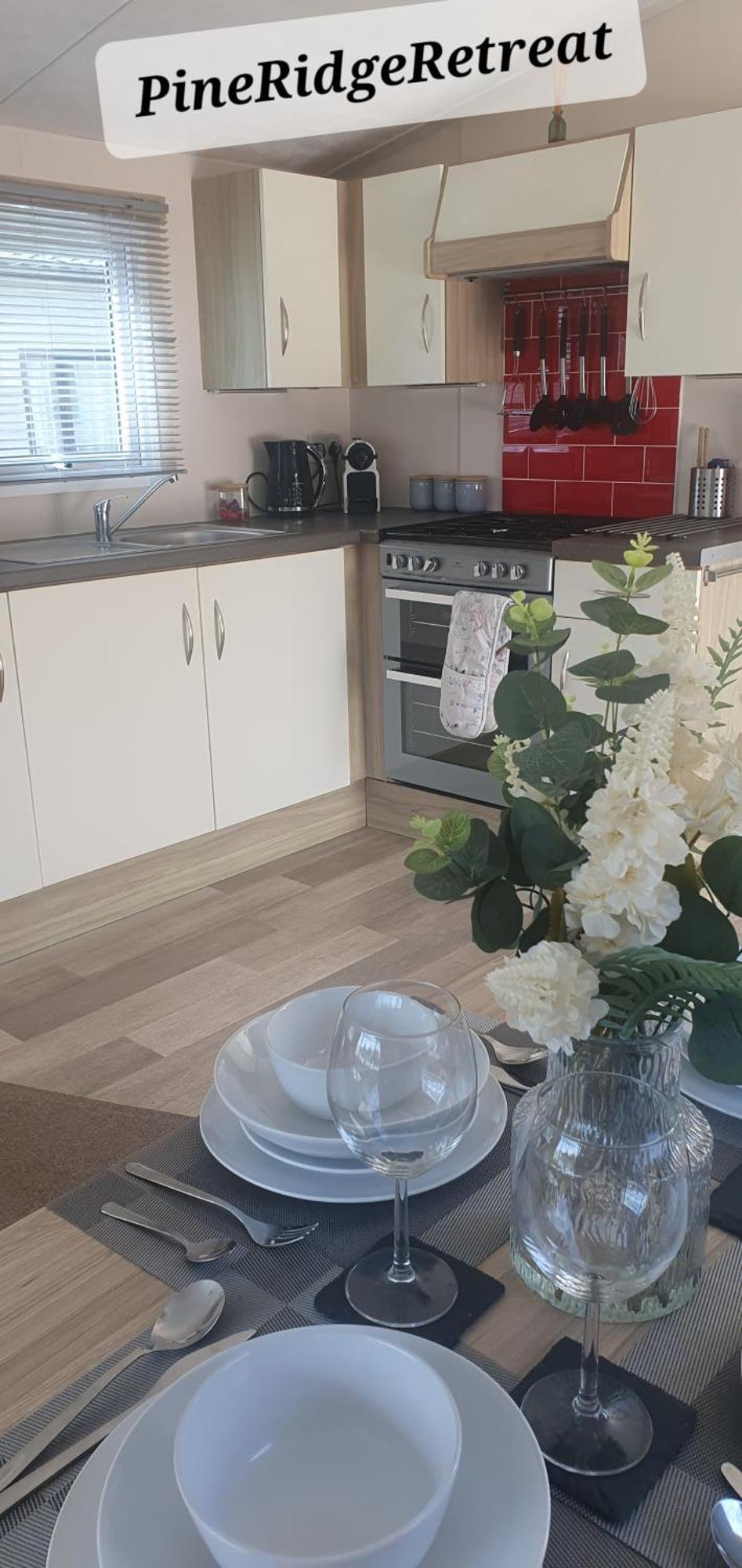 Pine Ridge Retreat With Free Golf And Air Conditioning Campsite