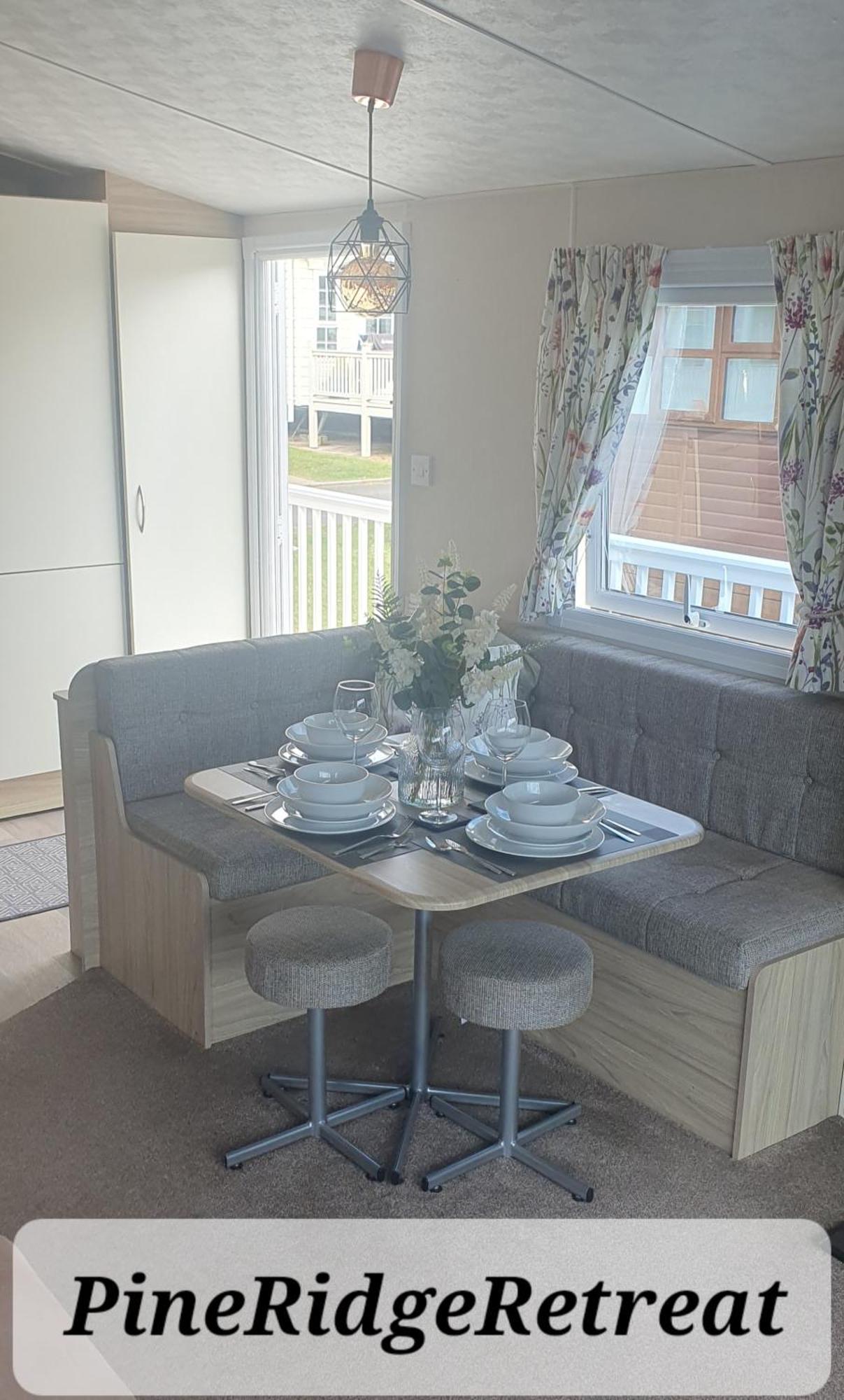 Pine Ridge Retreat With Free Golf And Air Conditioning *